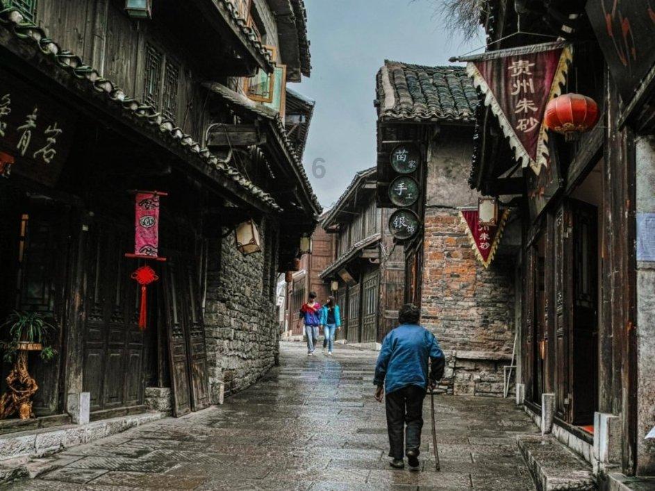 家长教育孩子时需要注意什么？