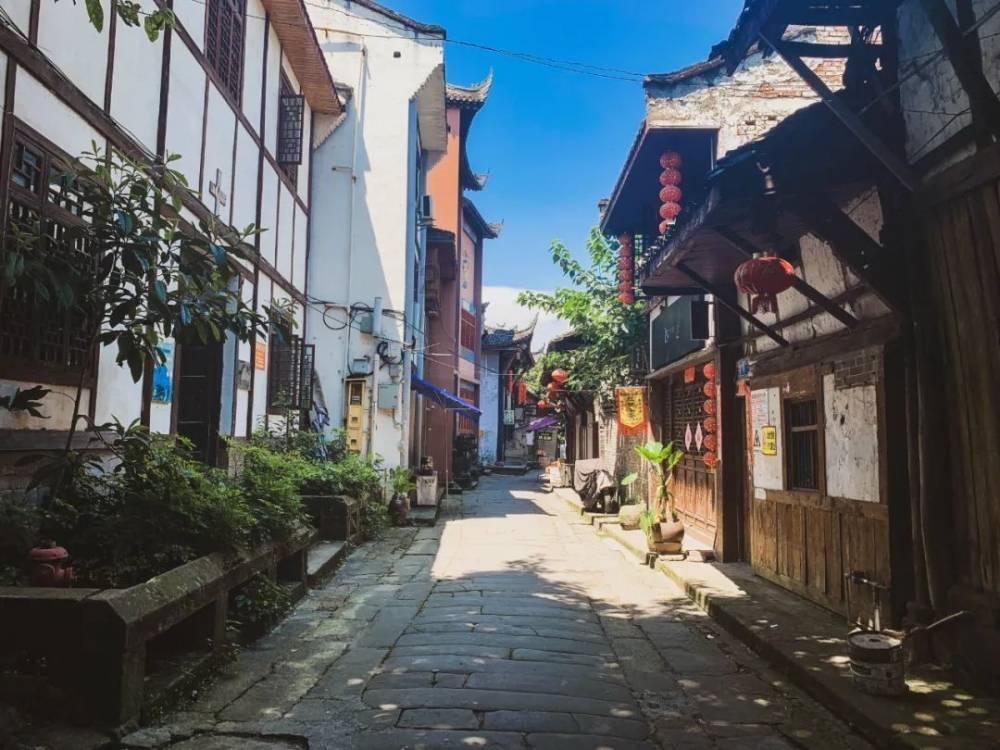 海南“村VA”迎春赛 | 公坡镇香米队3：2险胜铺前镇木兰湾战队